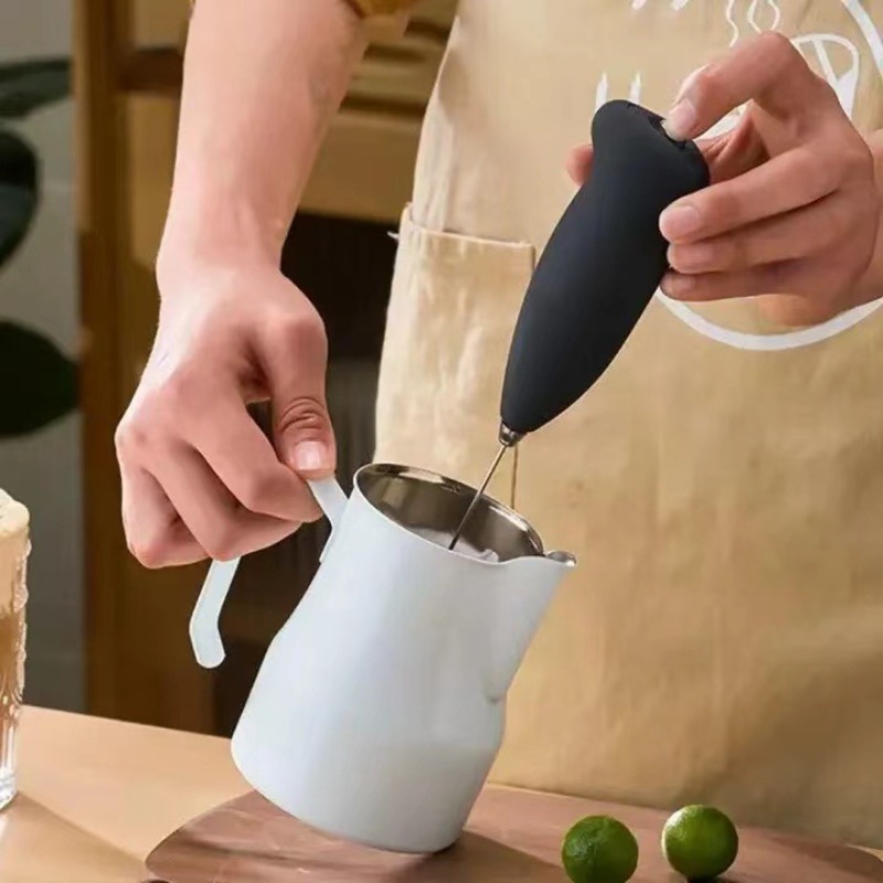 Milk Frother Automatic - MINIミルクフォーマー USB充電式 3段階速度調整 フォームメーカー コーヒー泡立て器 電動ハンドルブレンダー